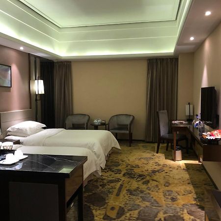 Ramada Foshan Hotel エクステリア 写真
