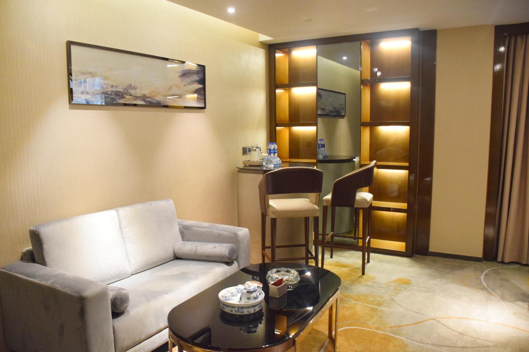 Ramada Foshan Hotel エクステリア 写真