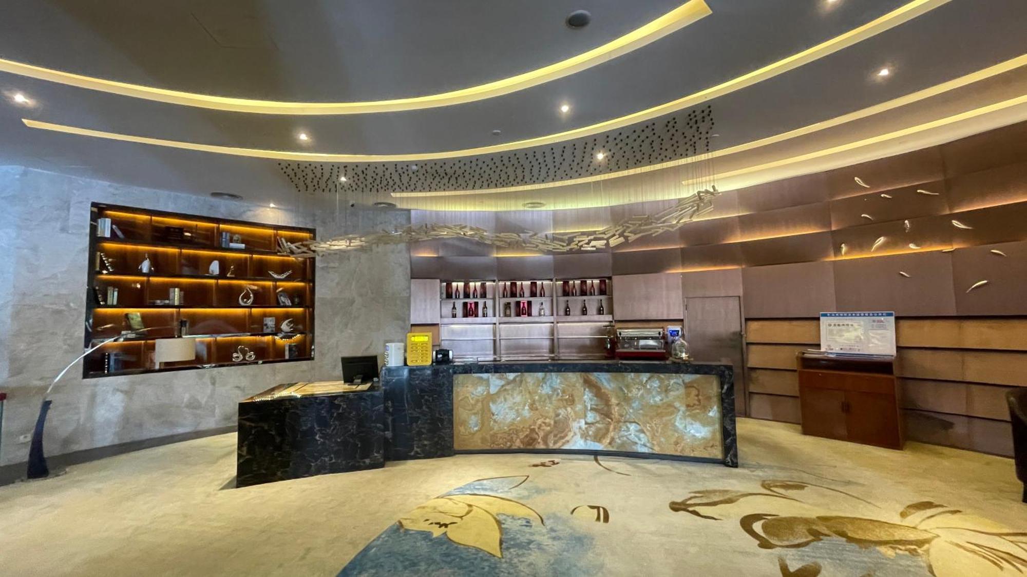 Ramada Foshan Hotel エクステリア 写真