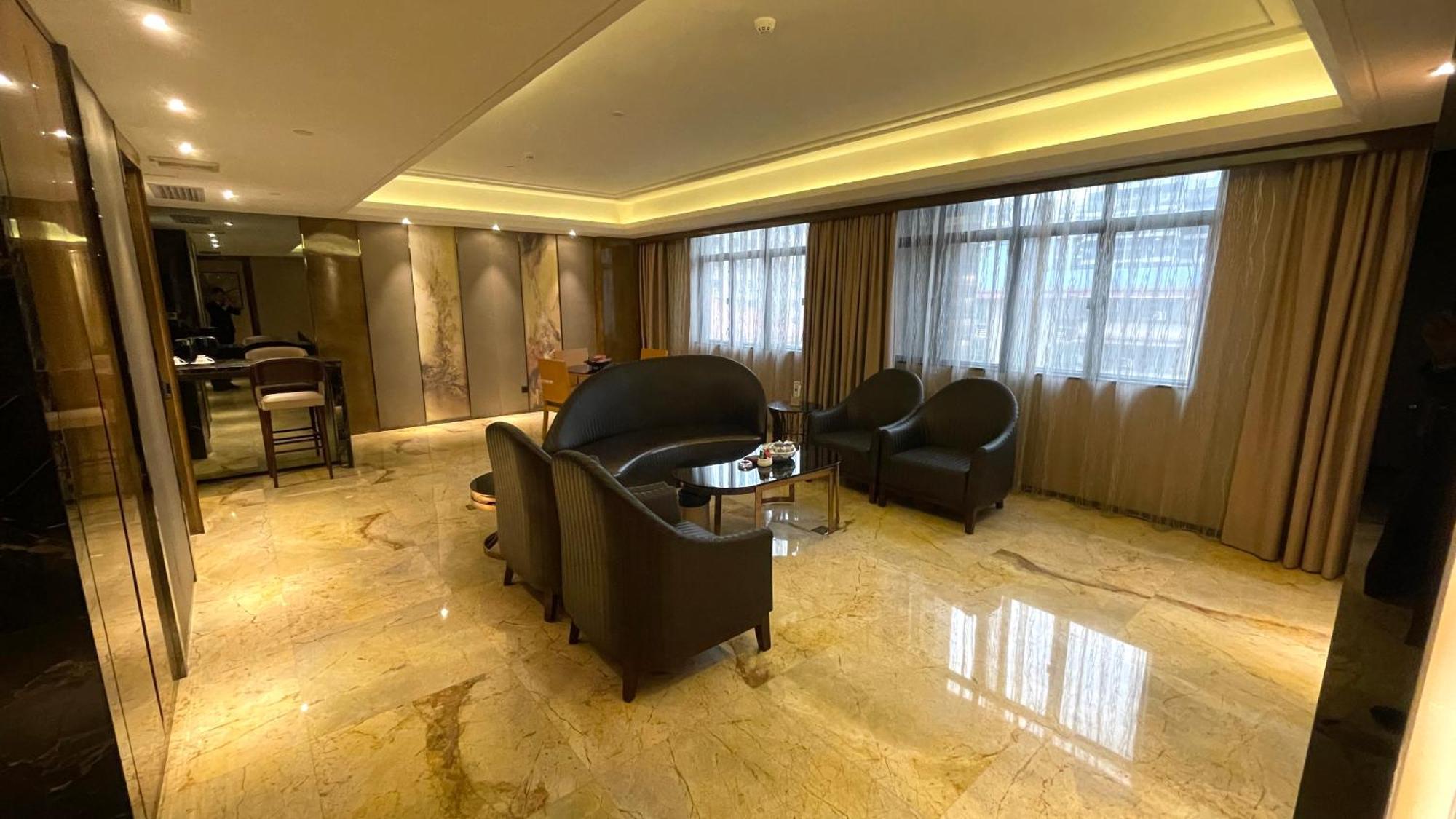 Ramada Foshan Hotel エクステリア 写真