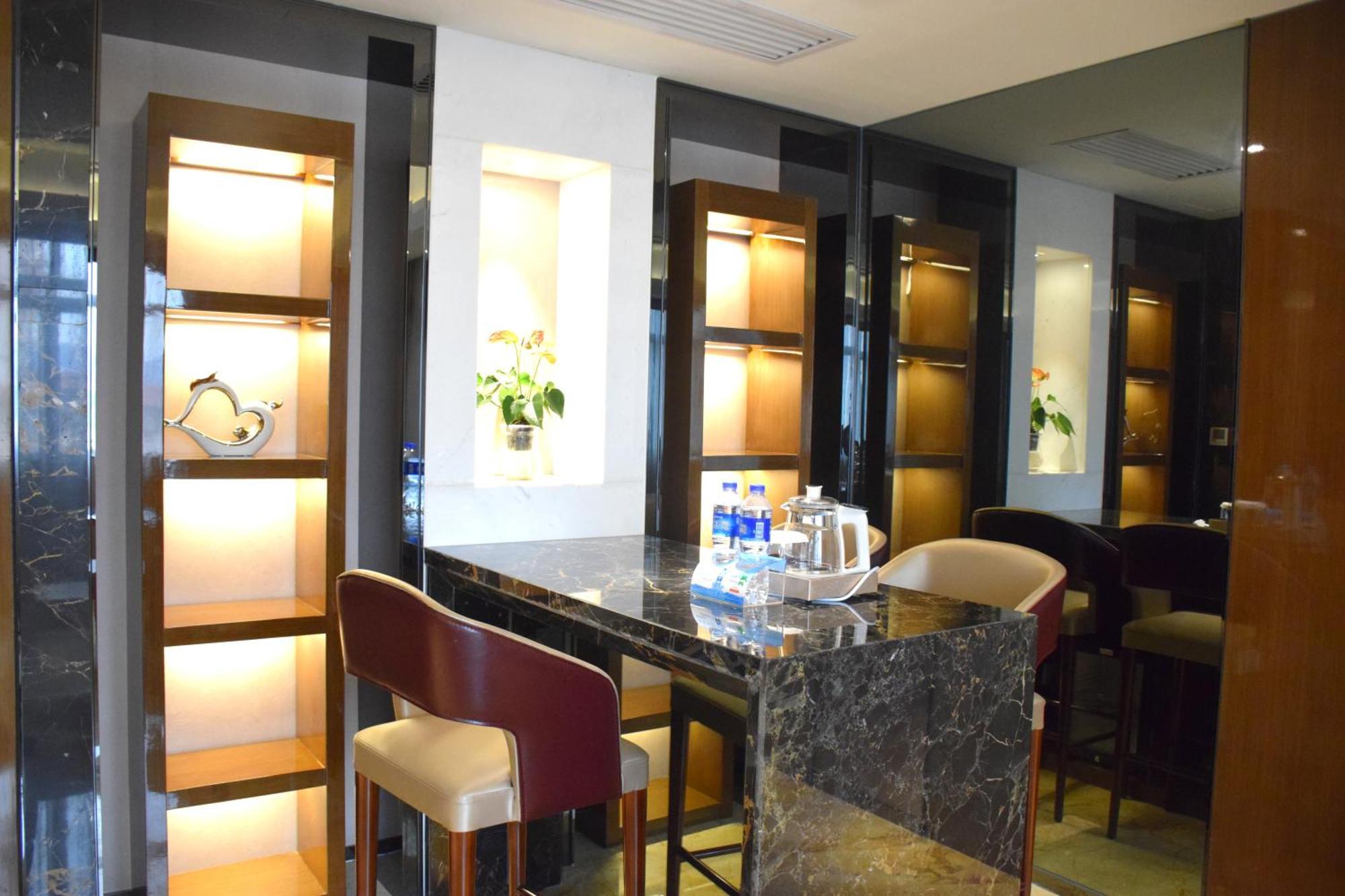 Ramada Foshan Hotel エクステリア 写真