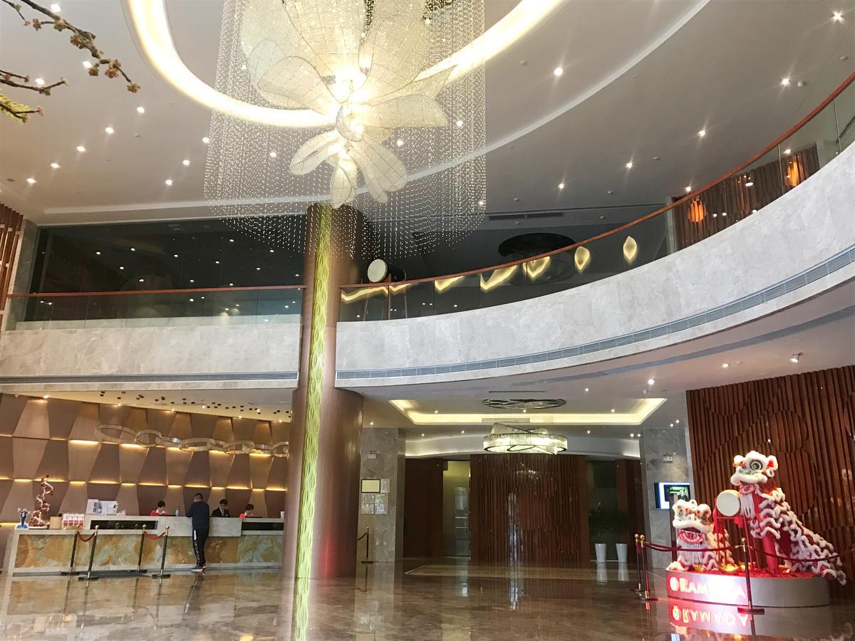 Ramada Foshan Hotel エクステリア 写真